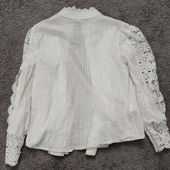 White Lace Button-Up Blouse | Size M - Picture 5 of 7